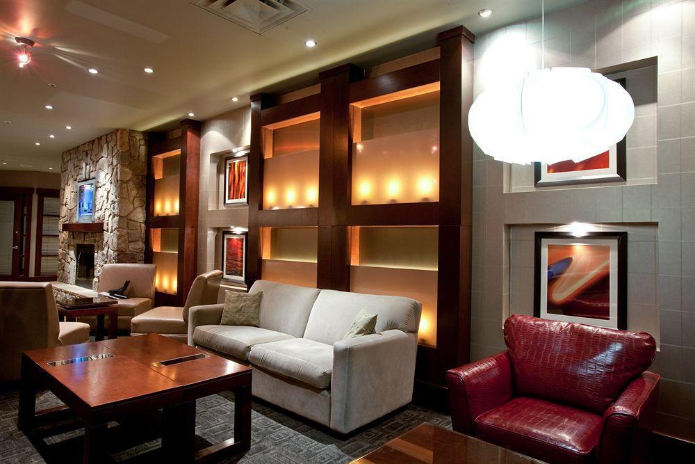 Hotel Sandman West