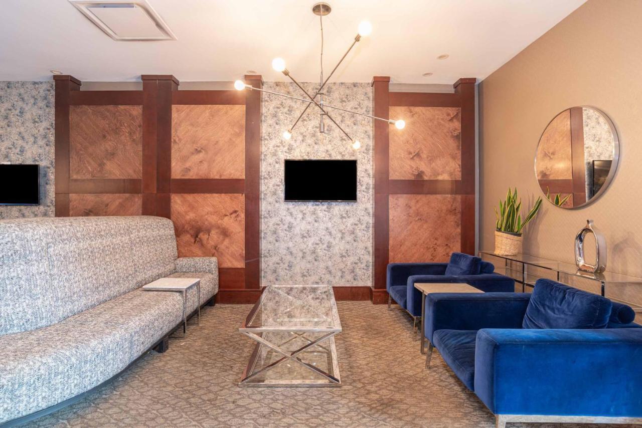Sandman West Hotel 3*