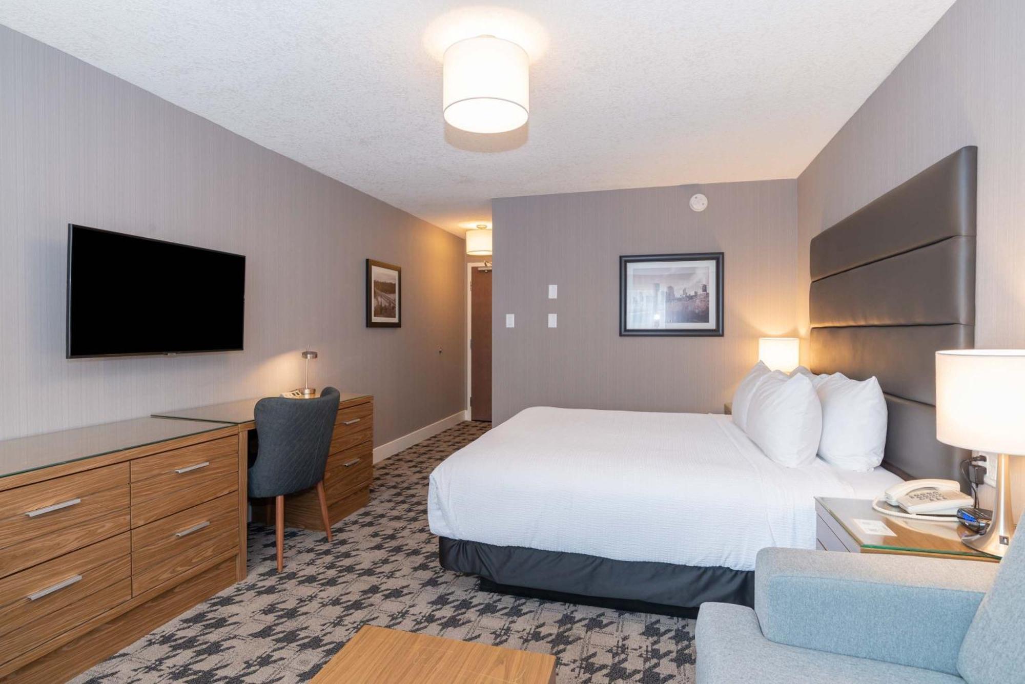 Sandman West Hotel 3*