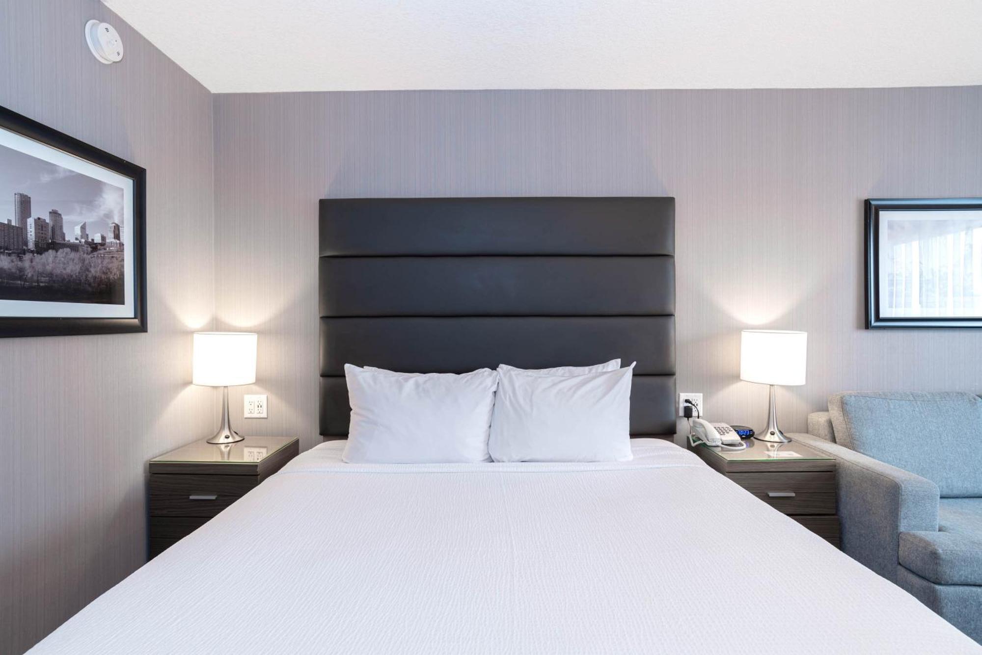 Hotel Sandman West Edmonton