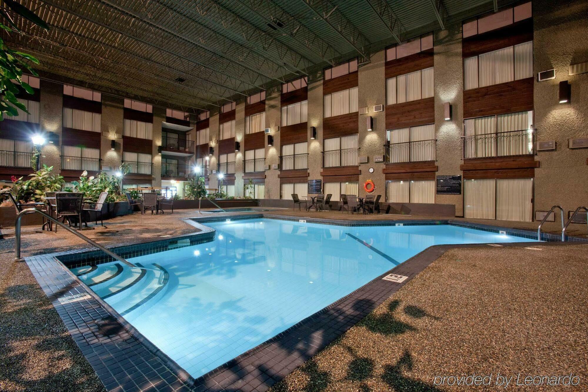Hotel Sandman West
